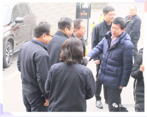 市政協(xié)副主席、住建局黨組書(shū)記、局長(zhǎng)侯津琪到益和熱力公司走訪(fǎng)慰問(wèn)一線(xiàn)職工